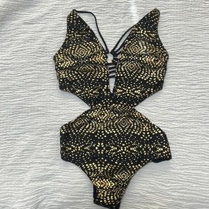 Abercrombie Swimsuit Size S (New With Tags)